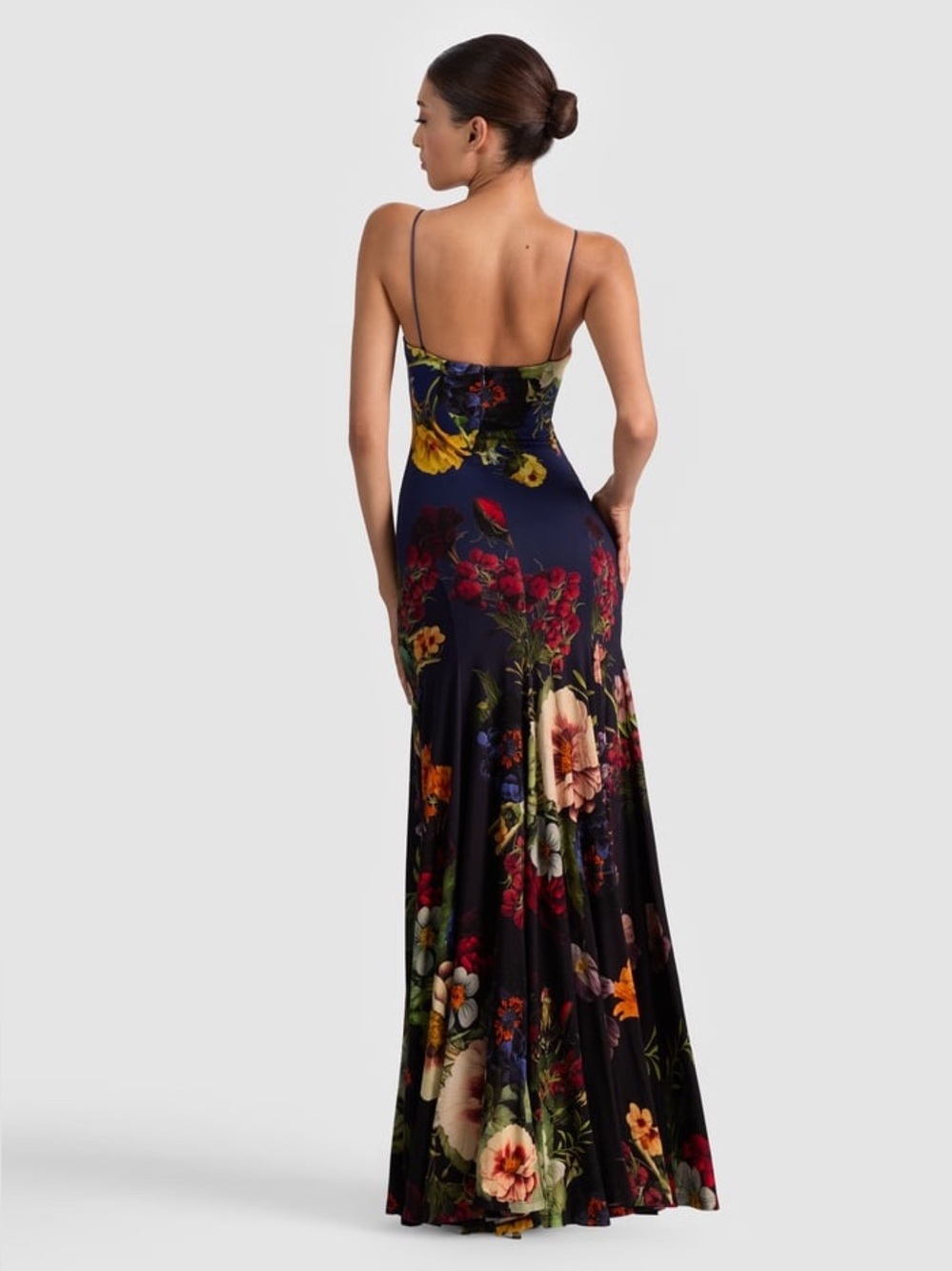 new Alice and Olivia Augusta maxi dress in magic garden gradient floral - Picture 3 of 12